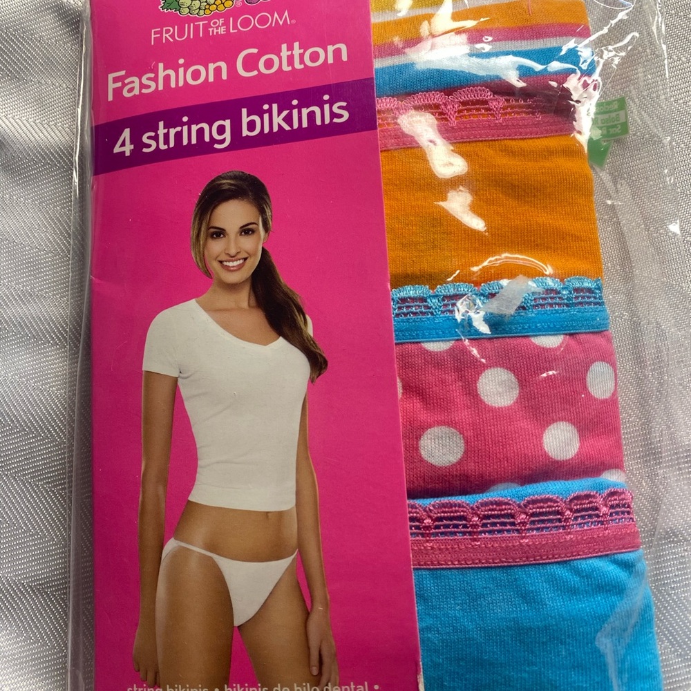 Fruit of the Loom package